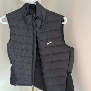 Brooks Running Shield Hybrid Vest 2.0 size Medium Black
